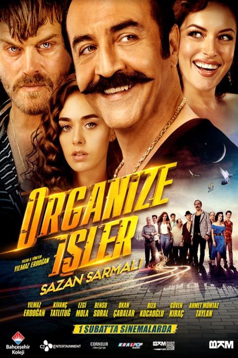 L'affiche originale du film Organize Isler: Sazan Sarmali en turc
