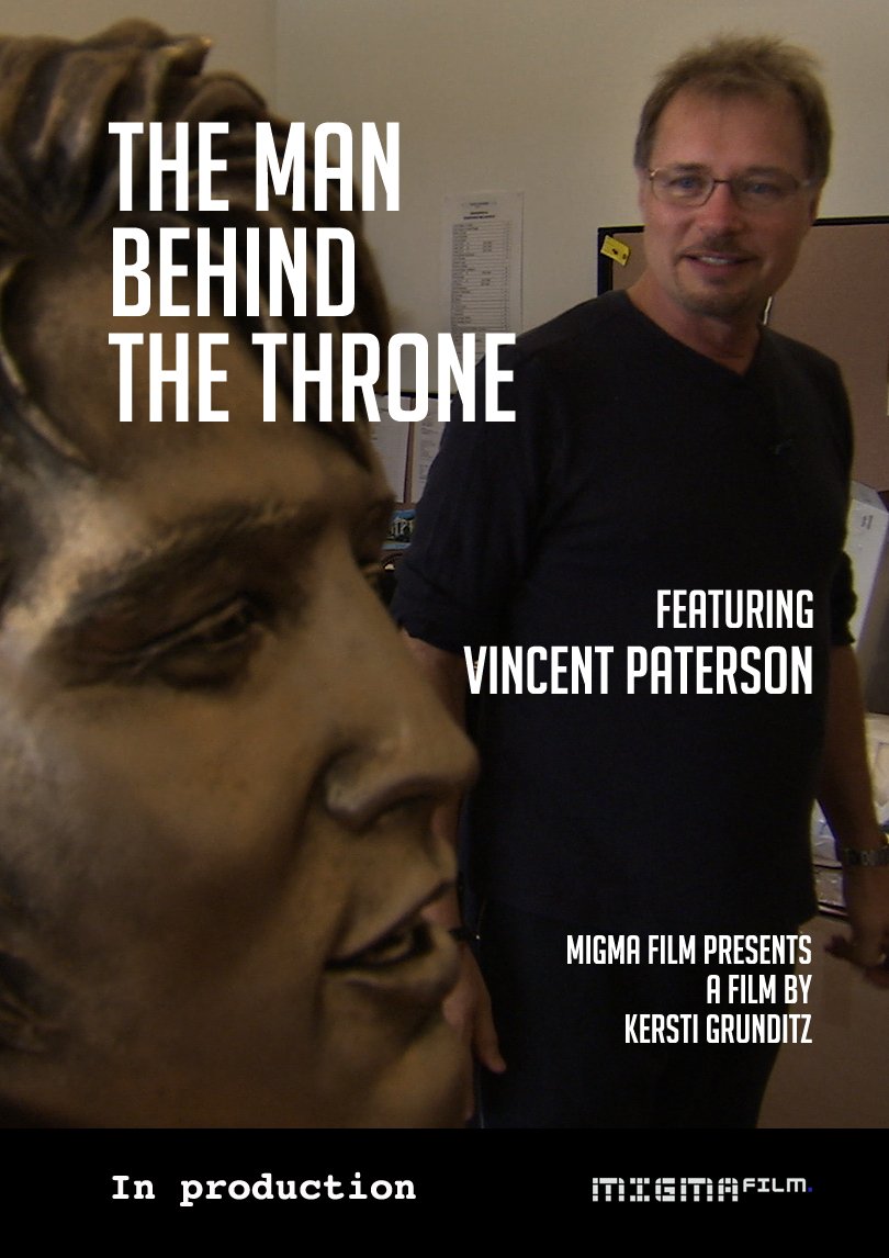 L'affiche du film The Man Behind the Throne [2013]