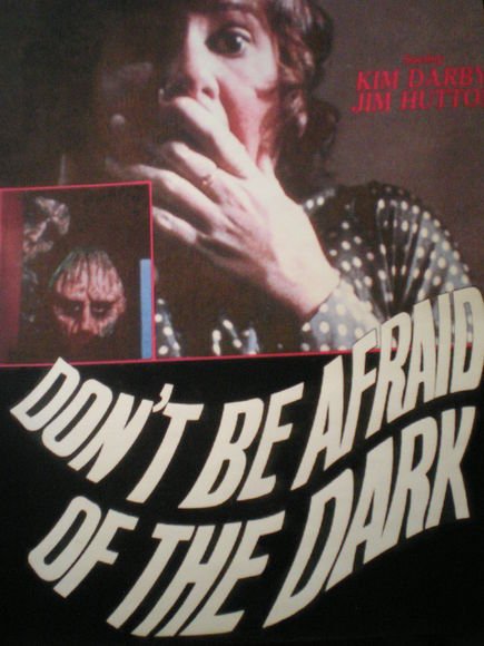 L'affiche du film Don't Be Afraid of the Dark