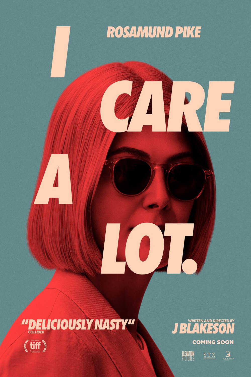 L'affiche du film I Care a Lot