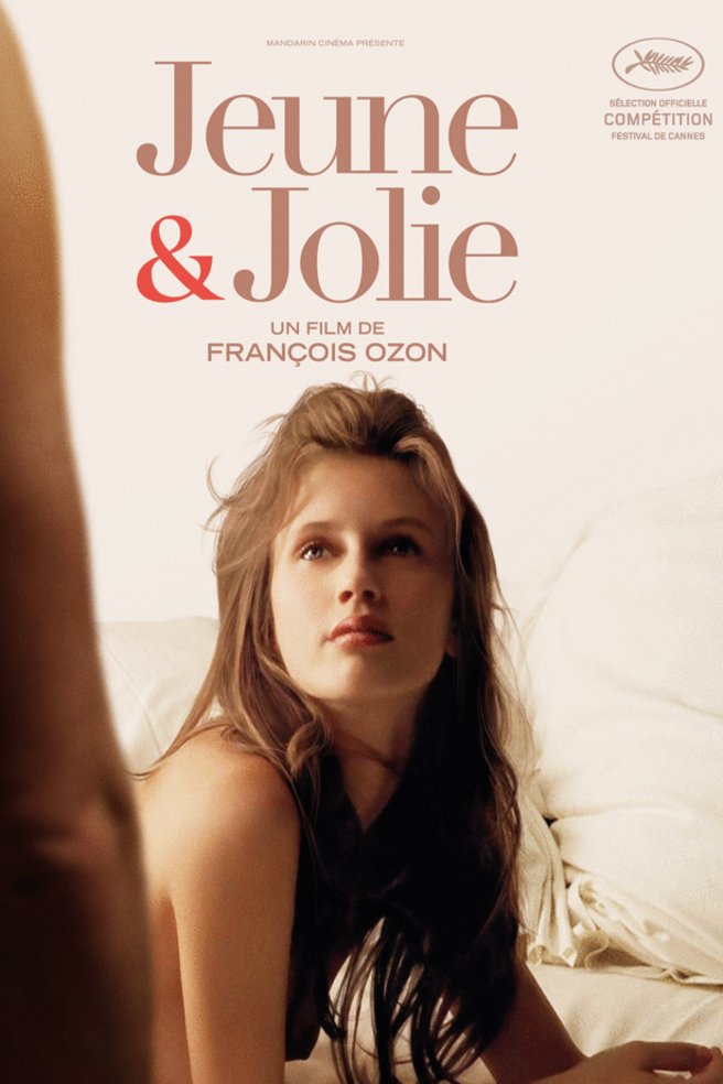 L'affiche du film Jeune & jolie