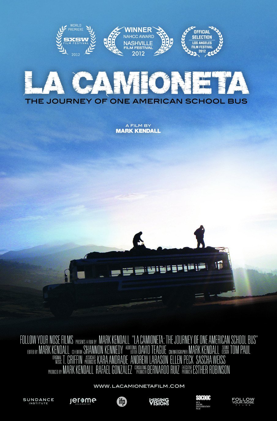 Poster of the movie La Camioneta: The Journey of One American School Bus