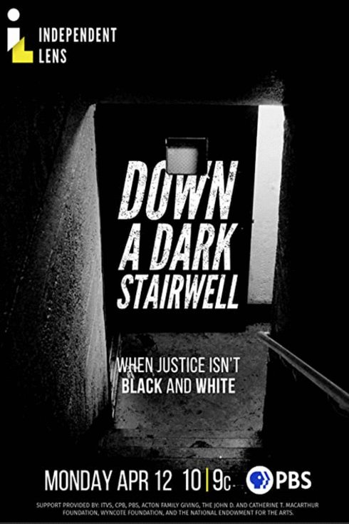 L'affiche du film Down a Dark Stairwell [2020]