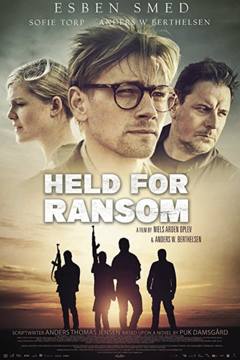 L'affiche du film Held for Ransom