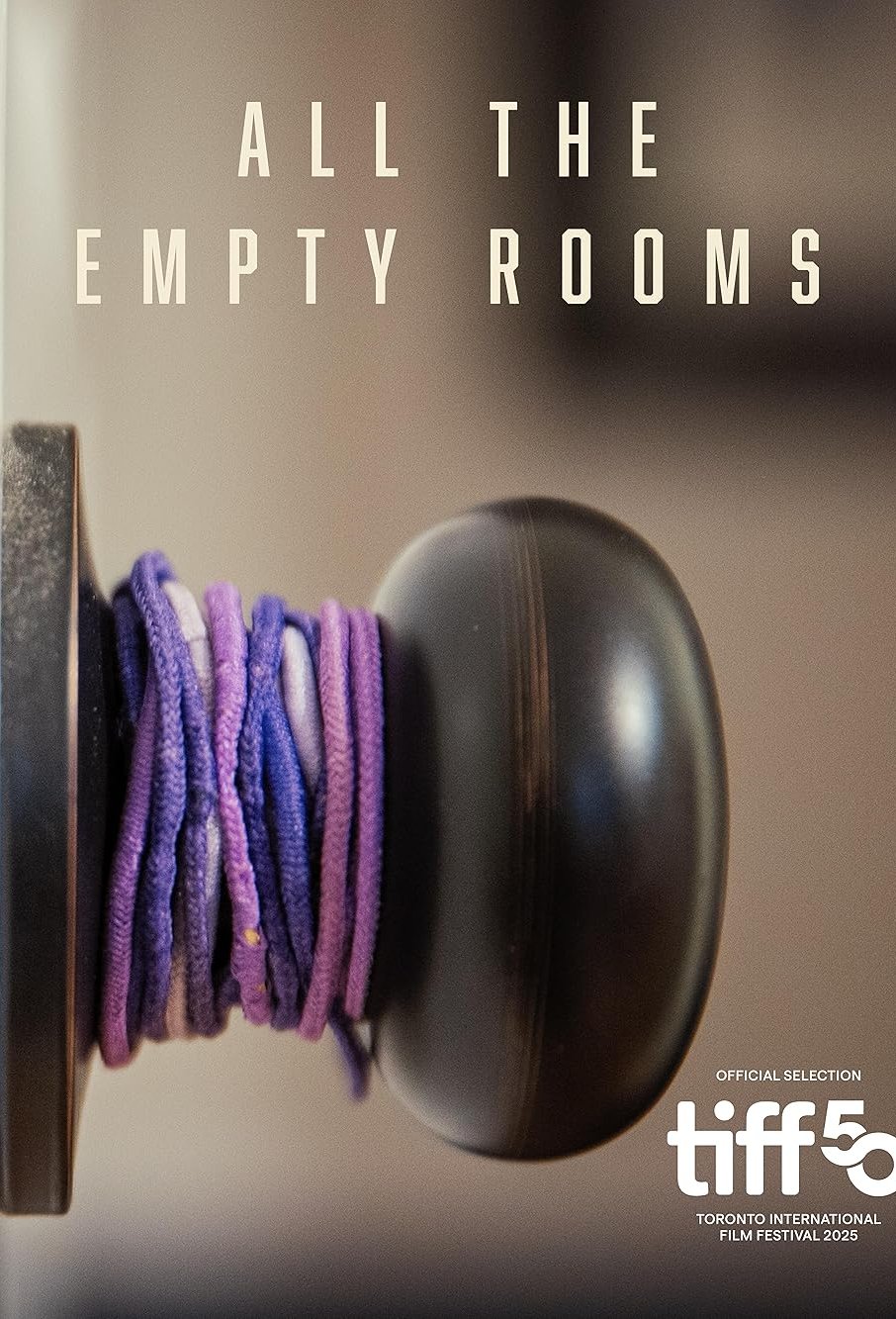 L'affiche du film All the Empty Rooms [2025]