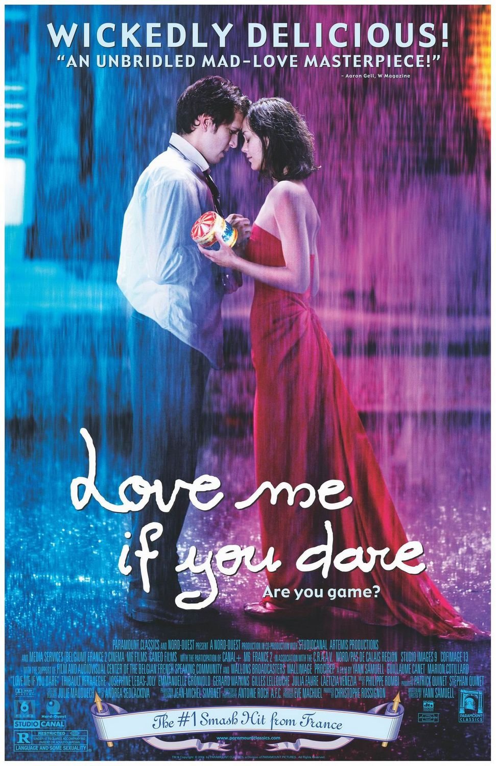 Poster of the movie Love me if you dare