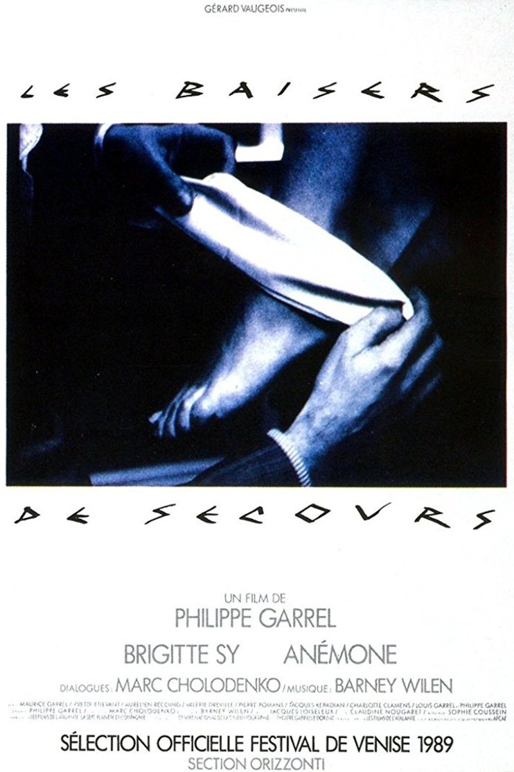 L'affiche du film Emergency Kisses